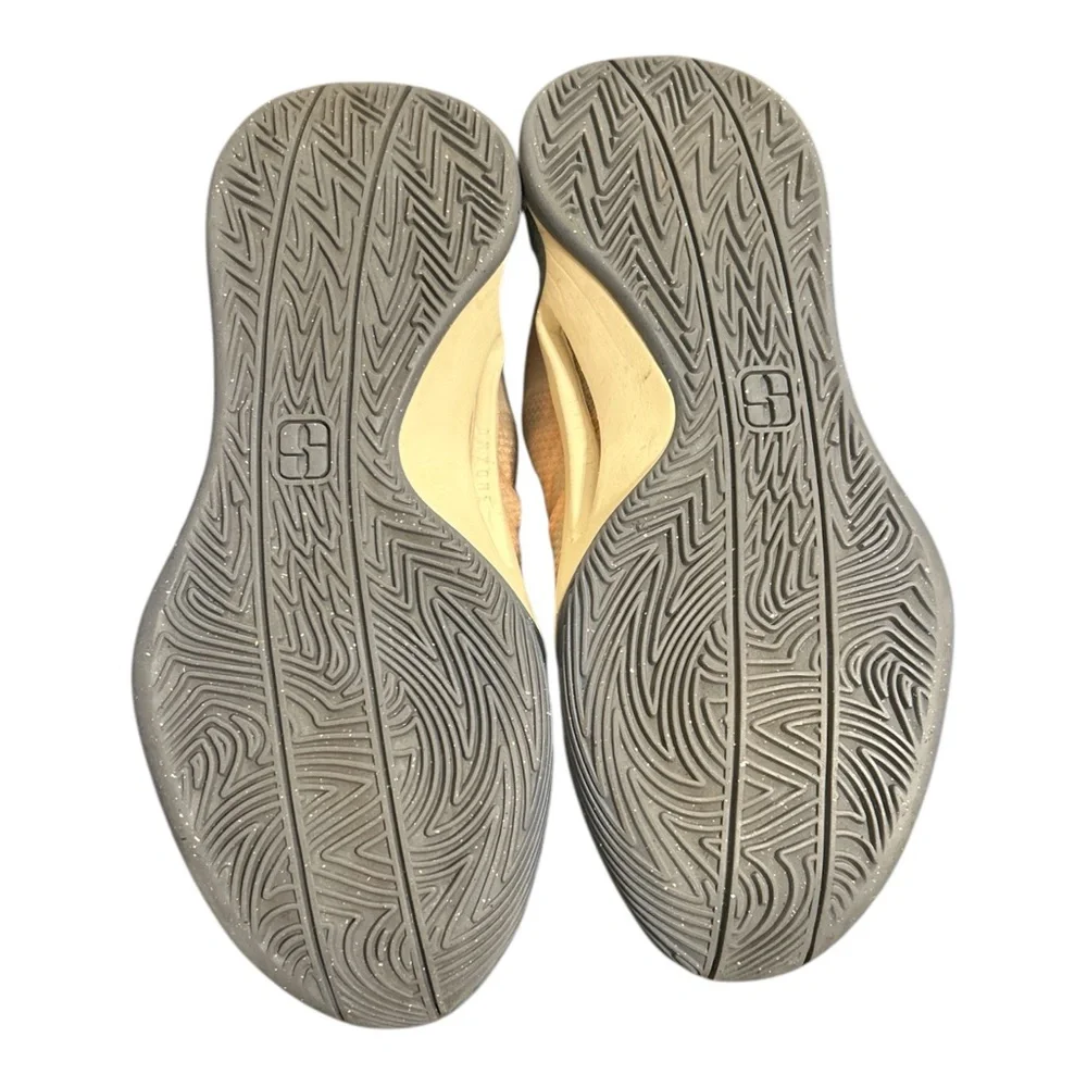 Nike sabrina ‘grounded’